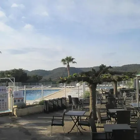 3 Etoiles - Piscine - Ccbfgbf Campingplatz 3*