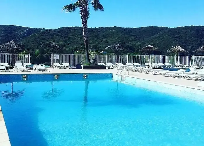 3 Etoiles - Piscine - Ccbfgbf Camping