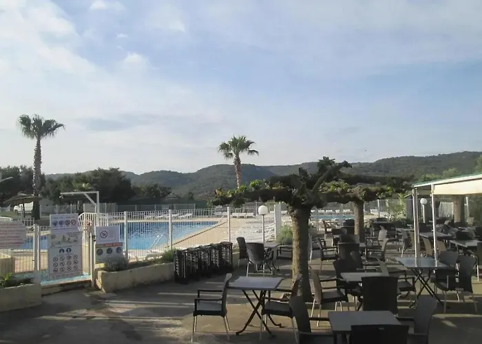 3 Etoiles - Piscine - Ccbfgbf Camping 3*
