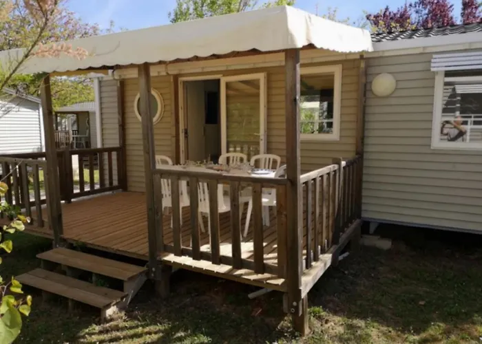 3 Etoiles - Piscine - Ccbfgbf Camping 3*